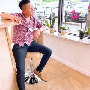 Meet your Posher, Leo